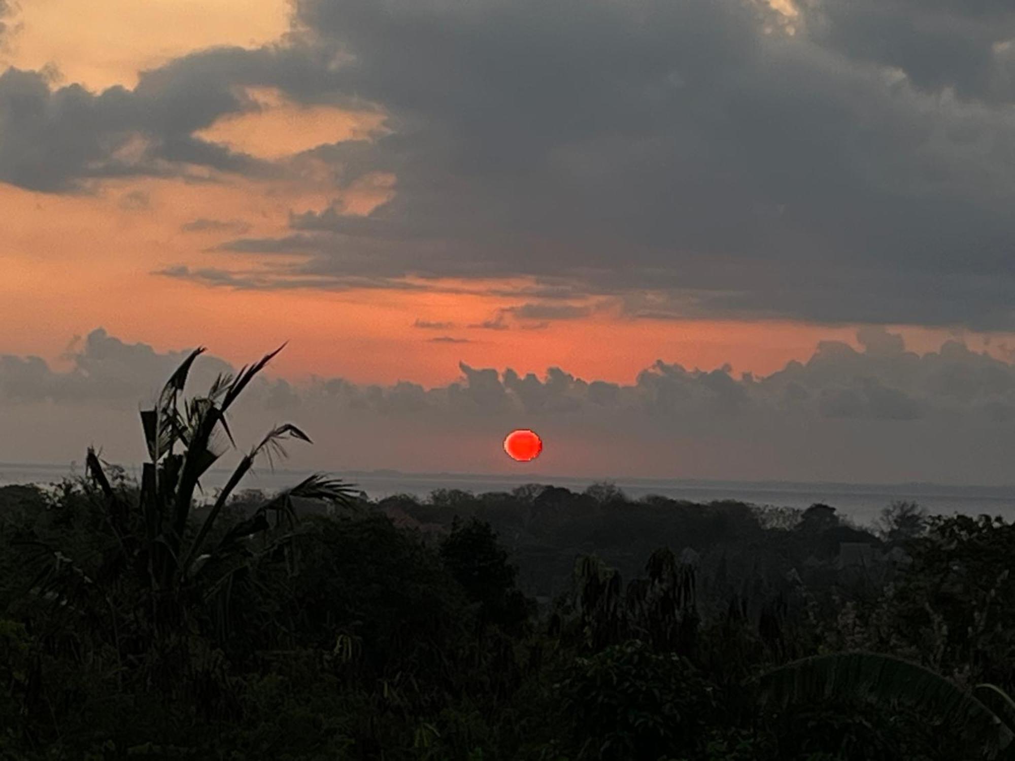 Hotel Sunset Hill Lembongan Zewnętrze zdjęcie